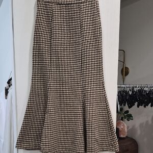 Houndstooth Maxi Flare Skirt in Brown and Cream